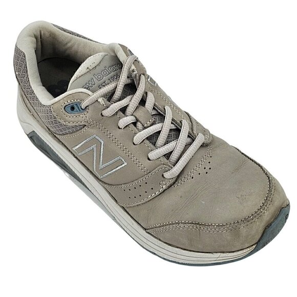 NEW BALANCE Taupe Leather Walking Strike Path Athletic Walking Shoes   Size 8B - Picture 1 of 9